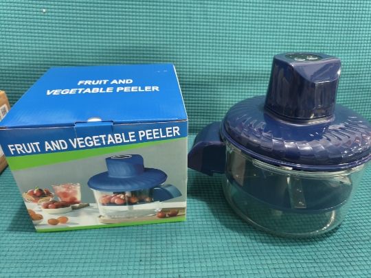 Effortless Fruit PeelerTM